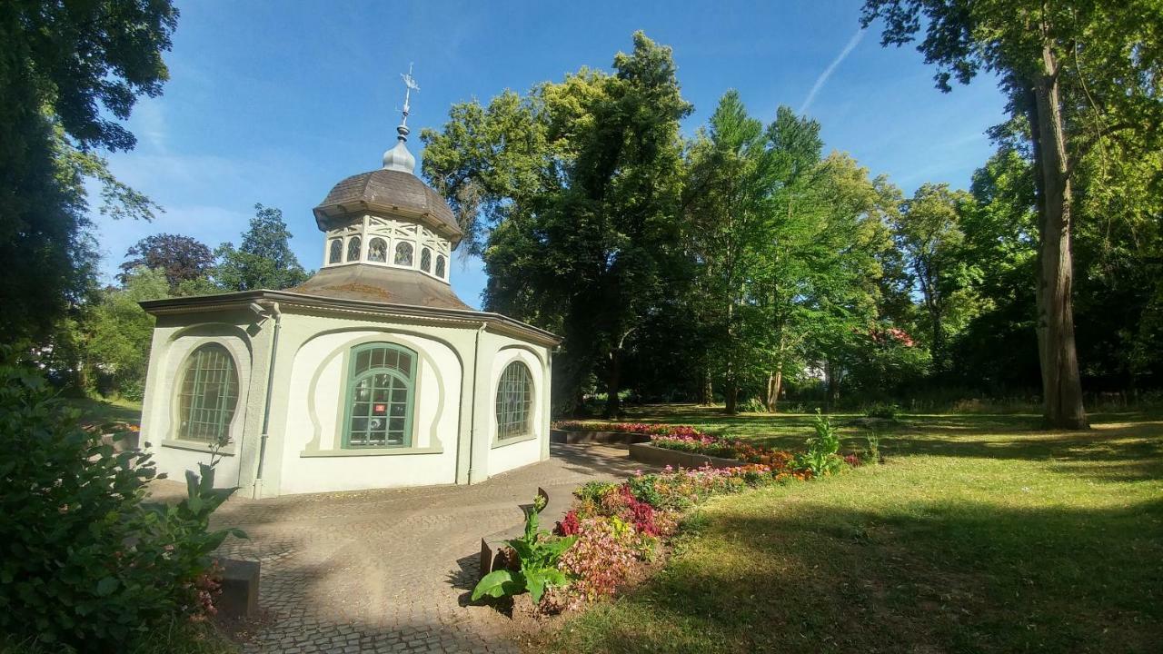Moderne Ferienwohnungen Am Kurpark - Zentral, Ruhig & Nah Am Edersee Бад Вилдунген Екстериор снимка