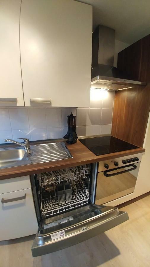 Moderne Ferienwohnungen Am Kurpark - Zentral, Ruhig & Nah Am Edersee Бад Вилдунген Екстериор снимка