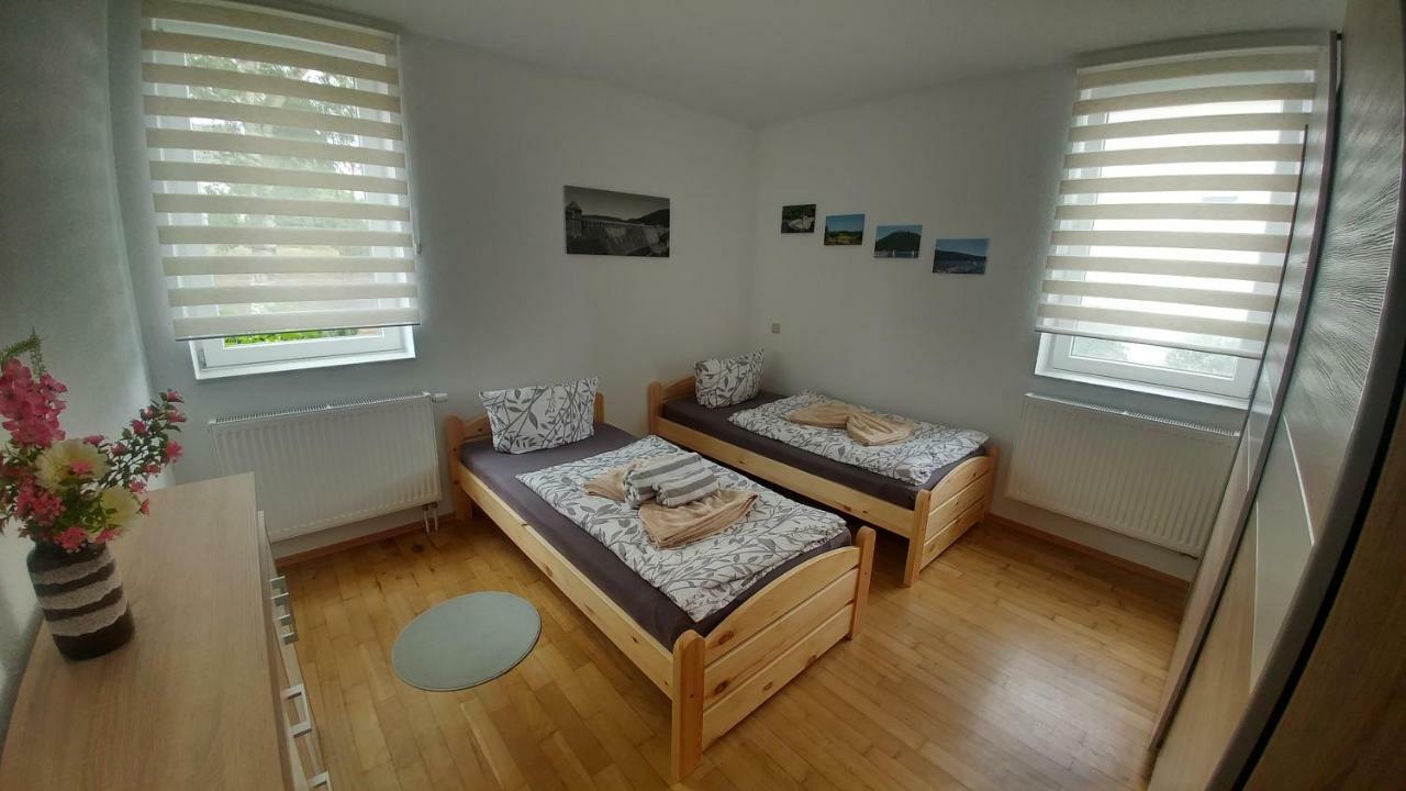 Moderne Ferienwohnungen Am Kurpark - Zentral, Ruhig & Nah Am Edersee Бад Вилдунген Екстериор снимка